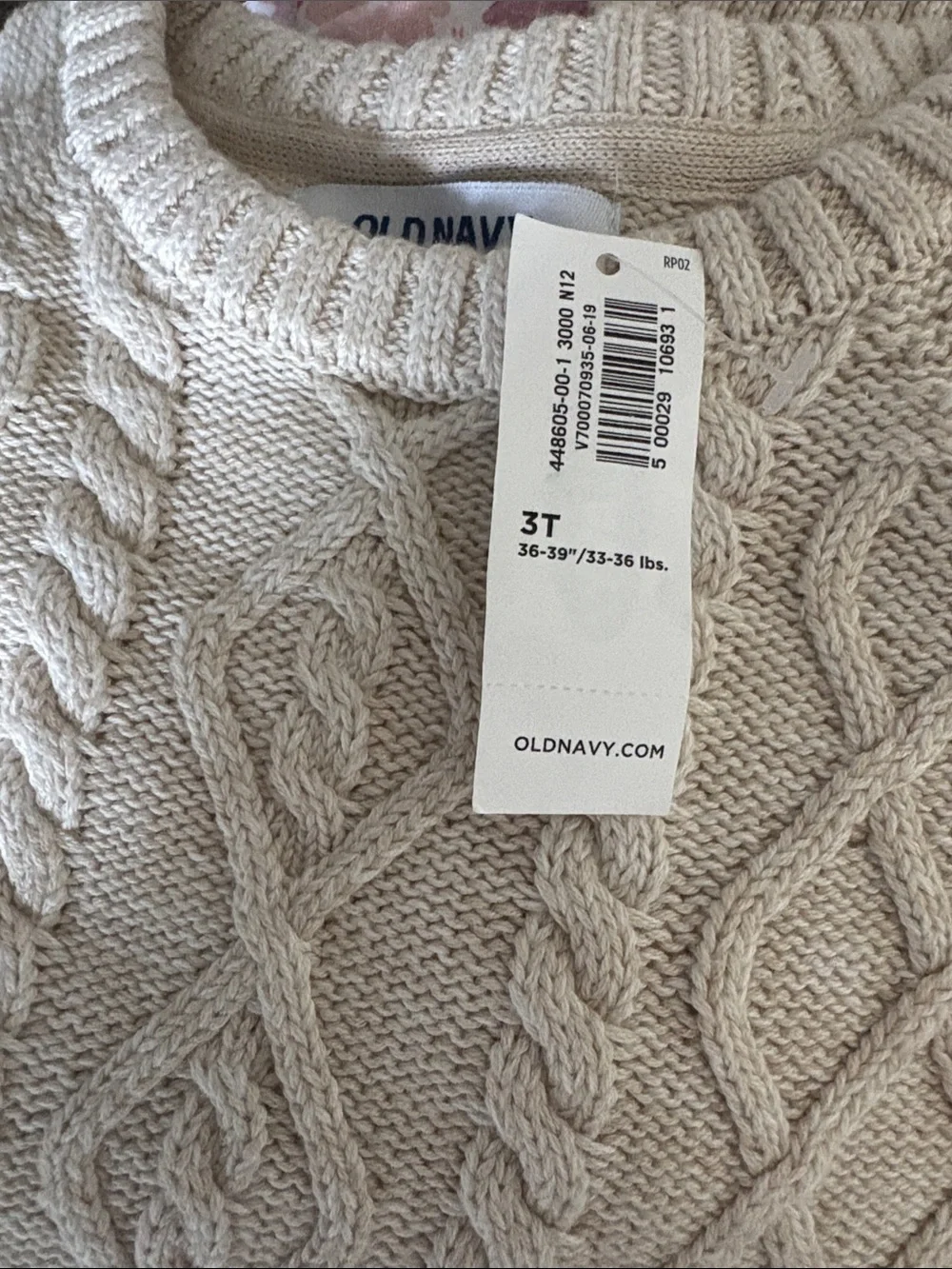 NWT Old Navy Cable Knit Crewneck Sweater - Cream